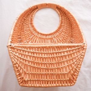 COPY - Wicker hanging basket🌿